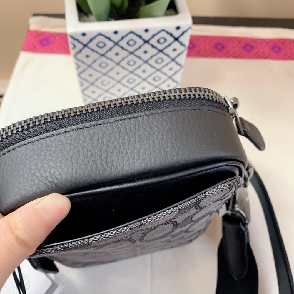 Coach Stanton Crossbody In Signature Jacquard With Ski Patches - Picture 6 of 11